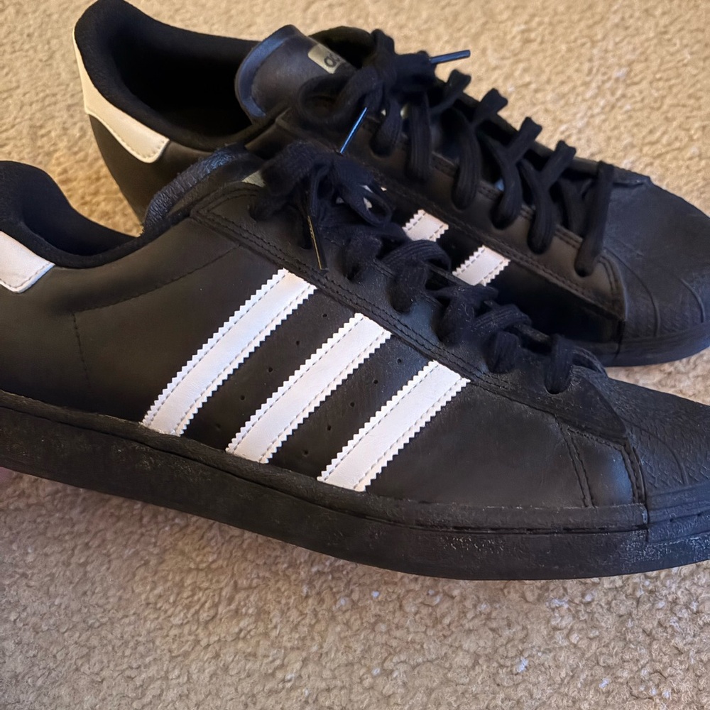 Adidas Superstar men’s size 11.5